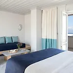 Summer Senses Luxury Piso Livadi